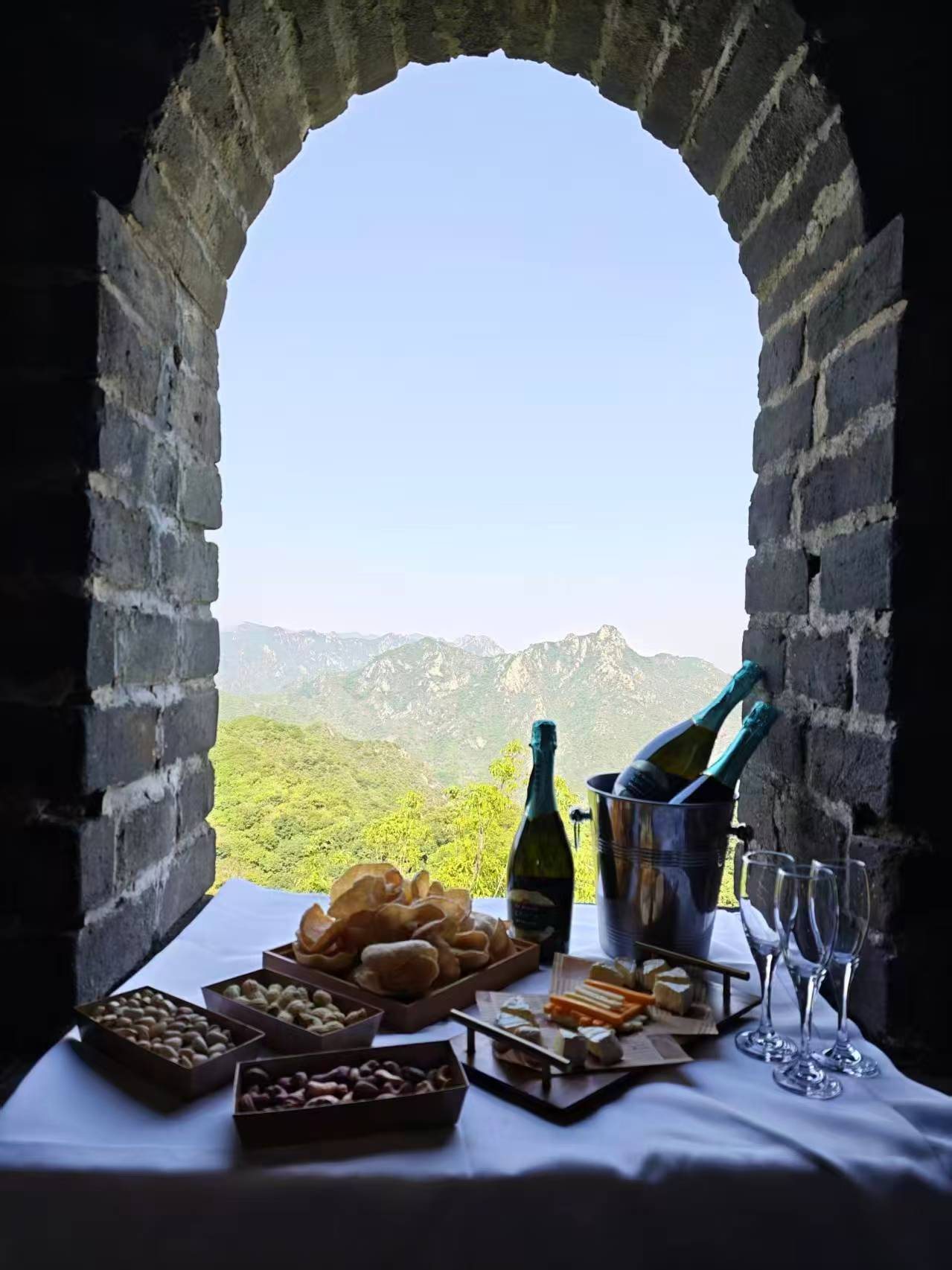 Chilled champagne on the Great Wall